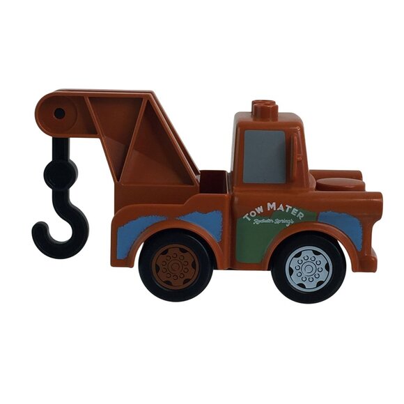 Lego Duplo Disney Pixar Tow Mater Truck w/Hook & Garage Sign - Picture 4 of 8